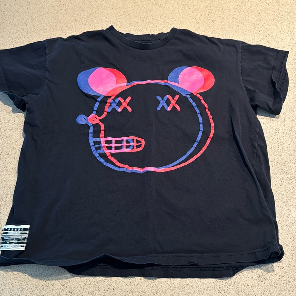 Used boys nununu shirt, size 10/11.